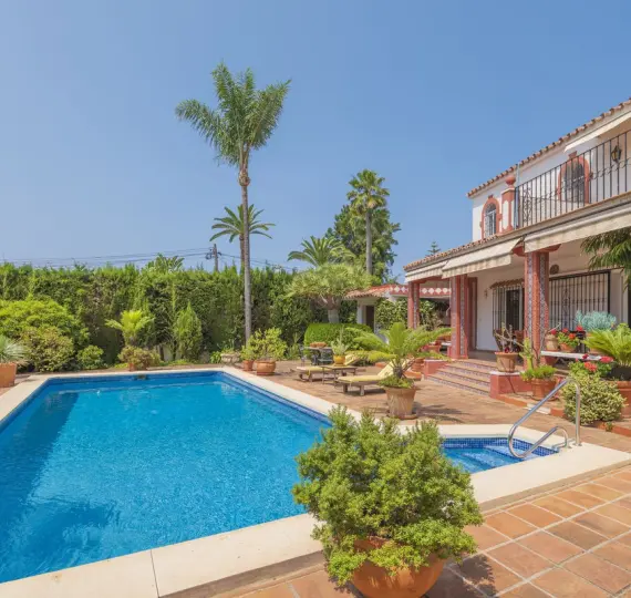 Oтдельно стоящая вилла R5064568