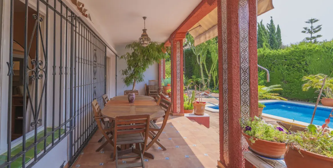 Sale of detached villa in Marbella (district Marbella) 8