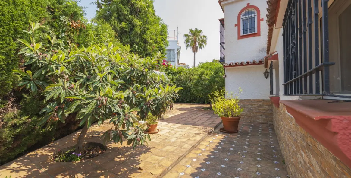 Продажа  отдельно стоящей виллы в Marbella 52