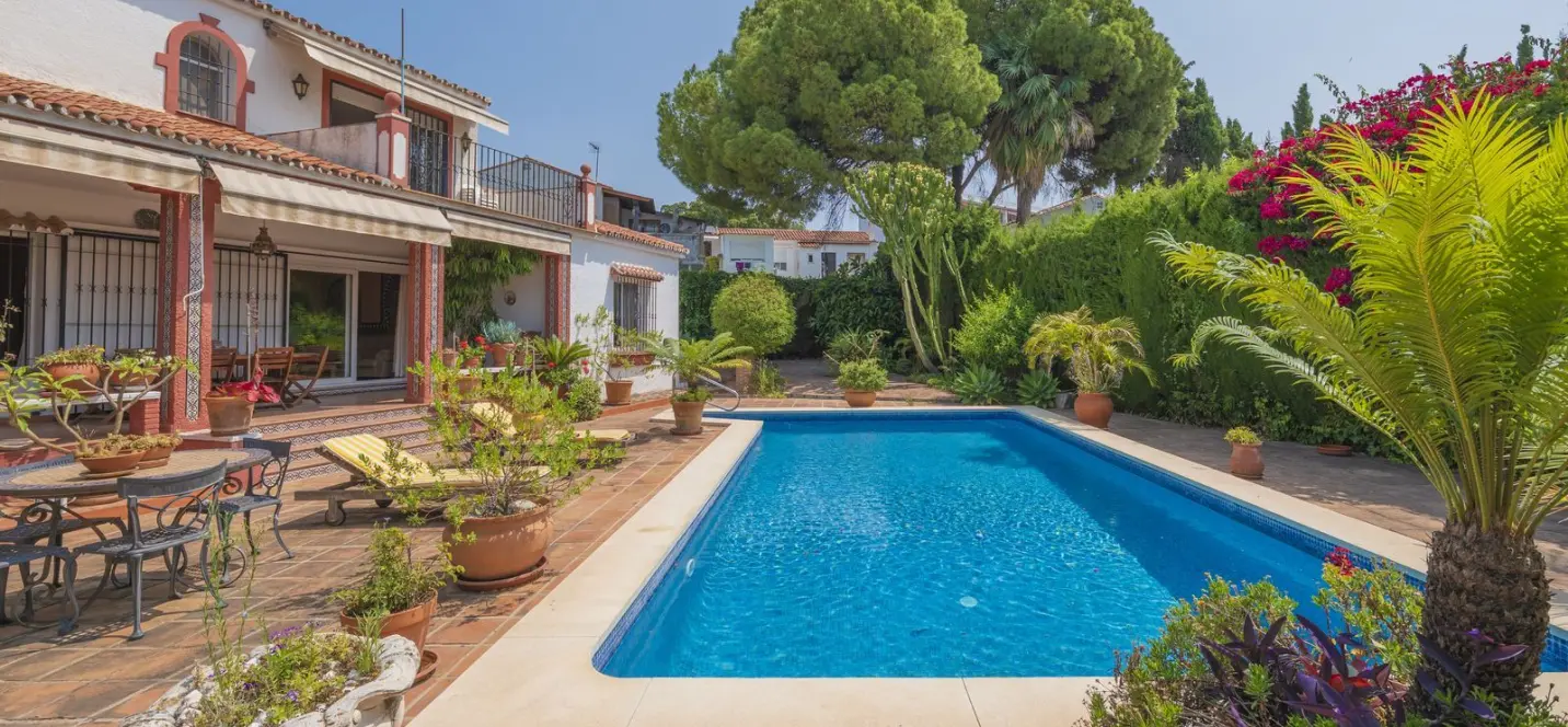 Продажа  отдельно стоящей виллы в Marbella 0