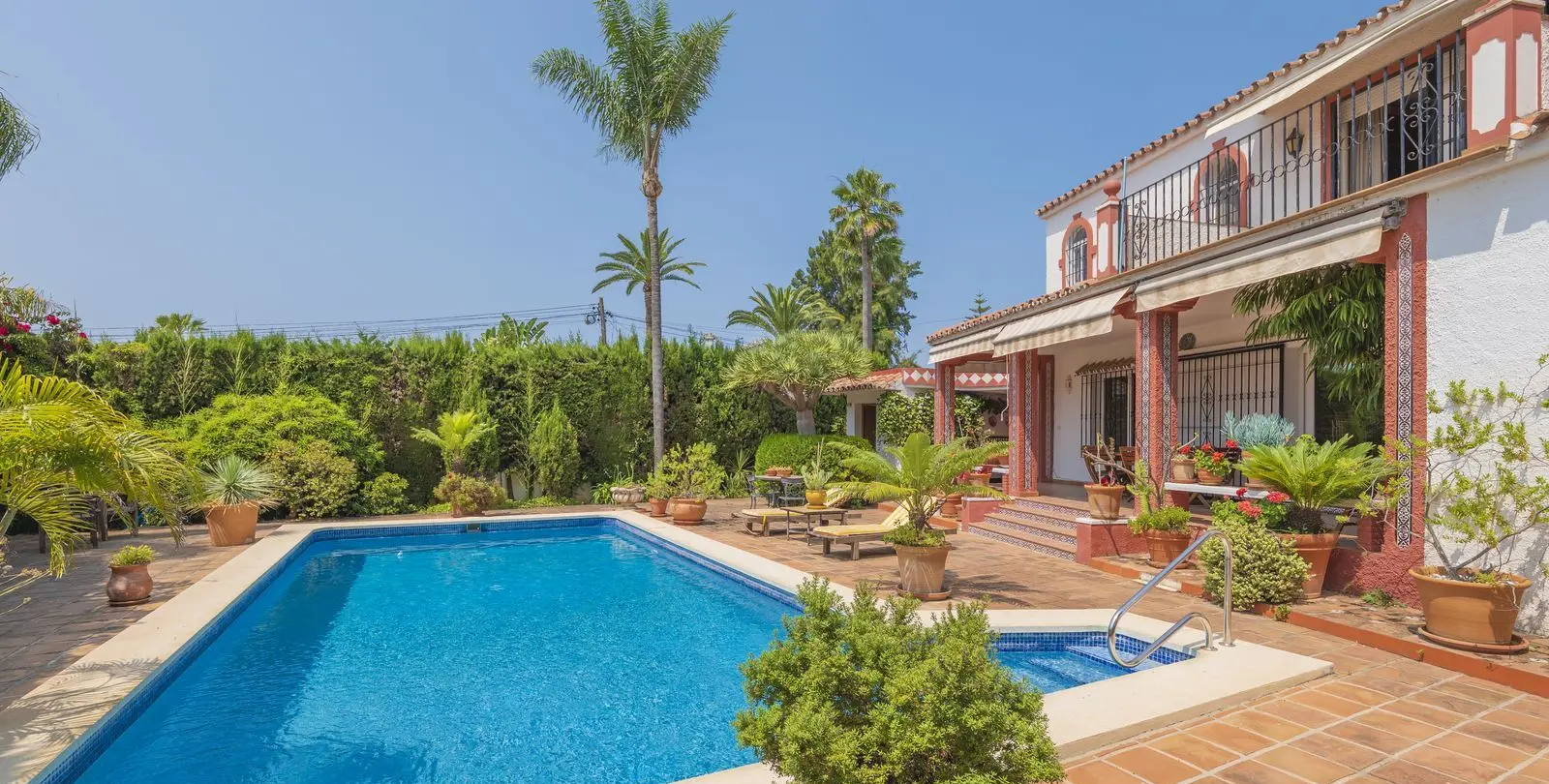 Sale of detached villa in Marbella 6