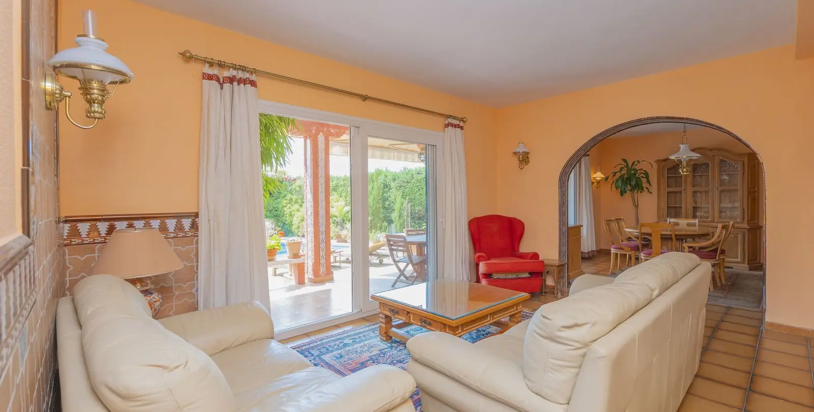 Sale of detached villa in Marbella 35