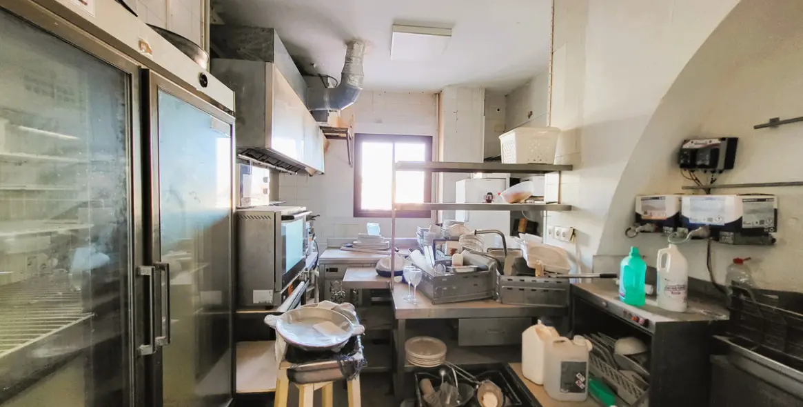 Продажа ресторана в San Luis de Sabinillas 12