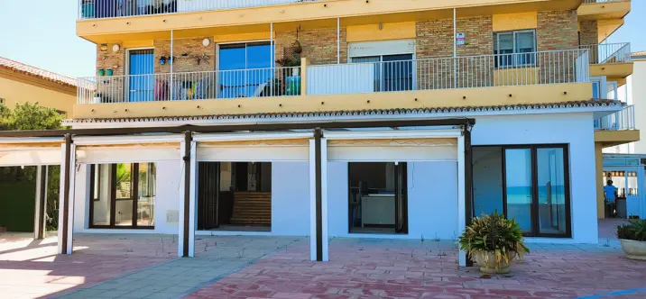 Venta de restaurante en San Luis de Sabinillas 1