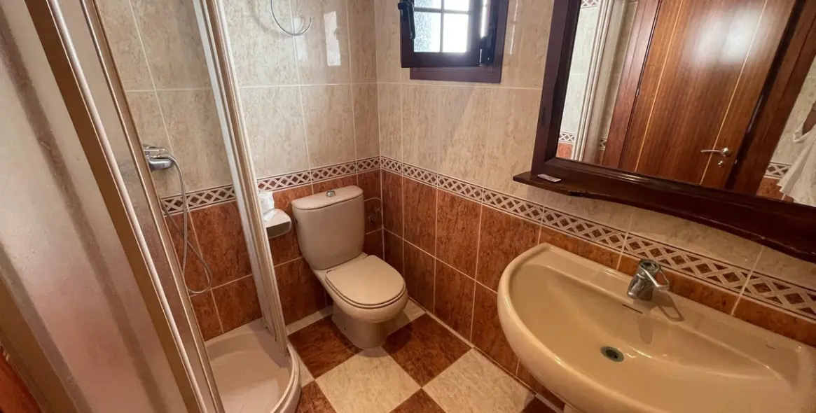 Sale of detached villa in Torremuelle 24