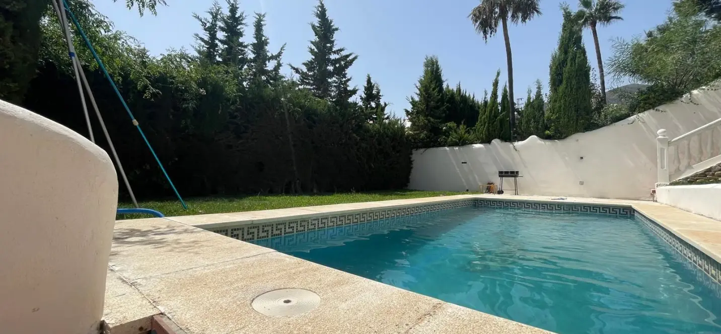 Sale of detached villa in Torremuelle 0