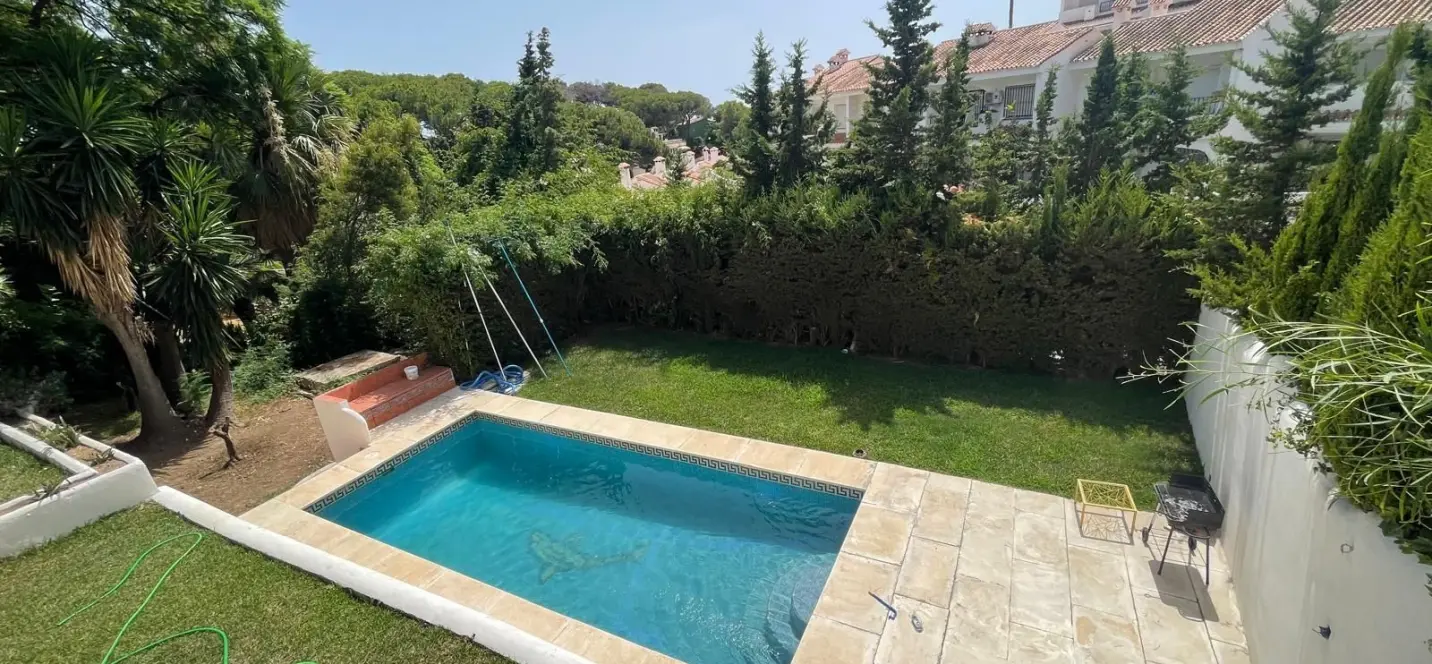 Sale of detached villa in Torremuelle 2