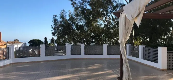 Продажа дома на две семьи в Benalmadena 2