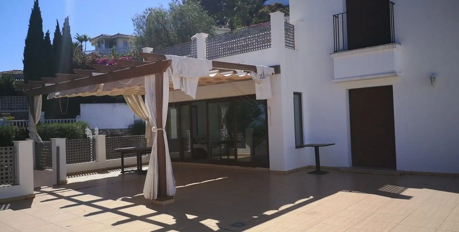 Продажа дома на две семьи в Benalmadena 2