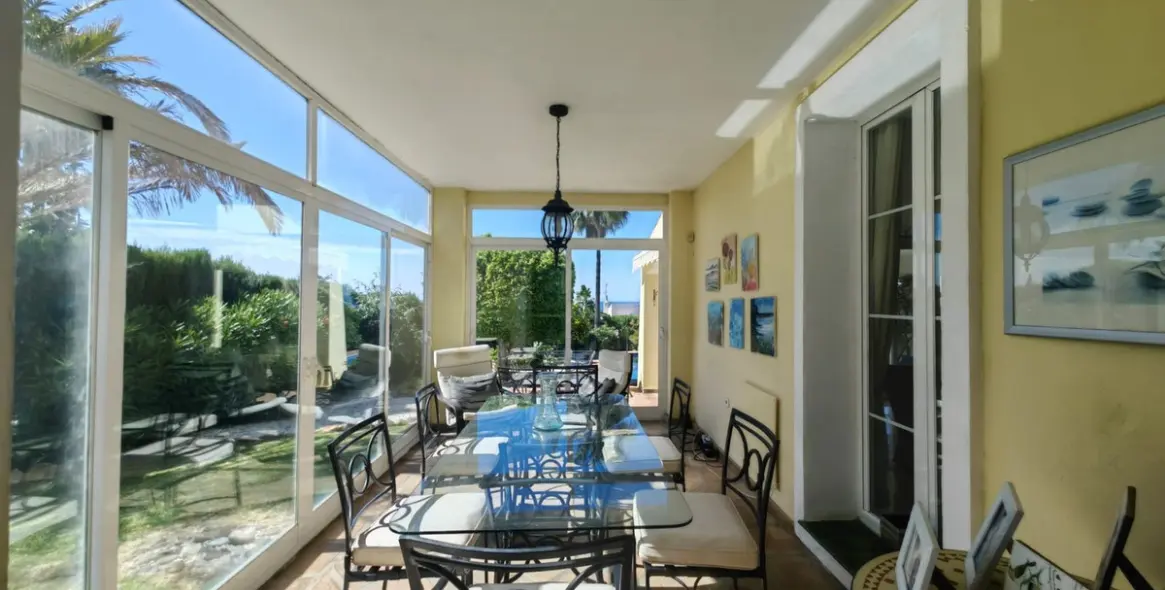 Sale of detached villa in Estepona 22