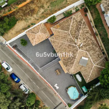 Sale of detached villa in Benalmadena