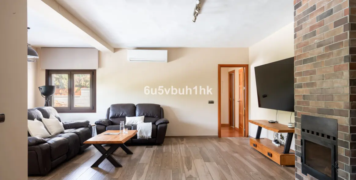 Sale of detached villa in Benalmadena 10