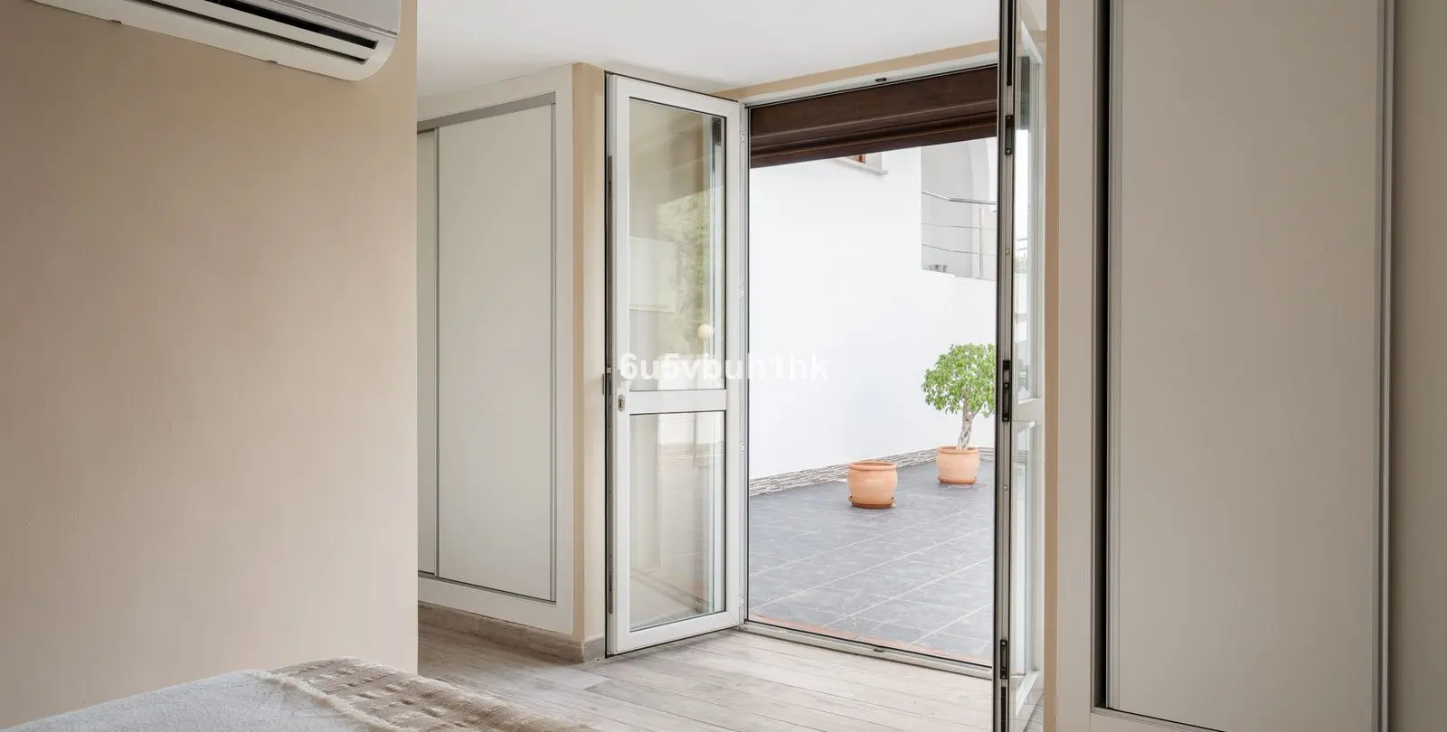 Продажа  отдельно стоящей виллы в Benalmadena 34