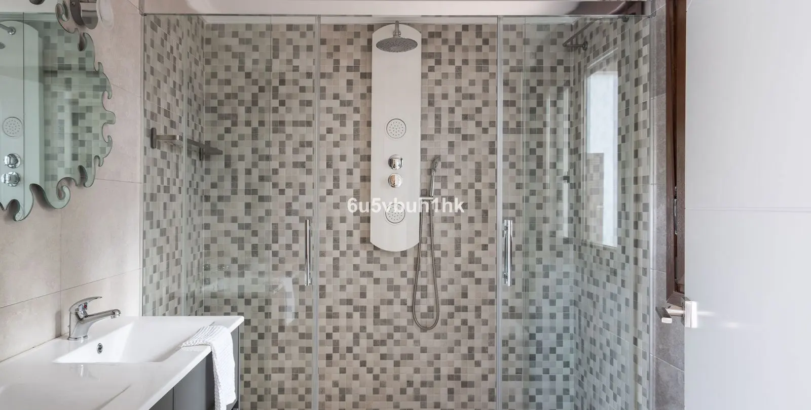 Продажа  отдельно стоящей виллы в Benalmadena 35