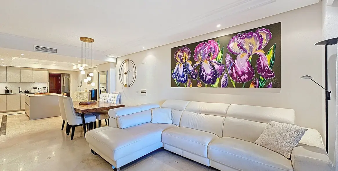 Sale of ground floor apartment in Estepona (district Estepona) 3