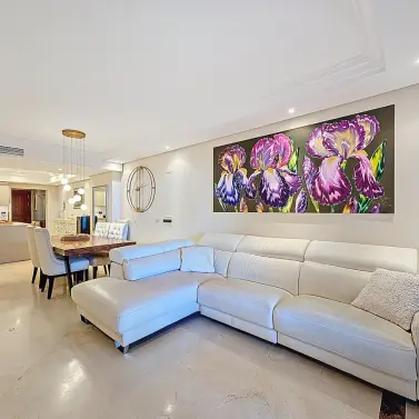 Продажа апартаментов на первом этаже в Estepona