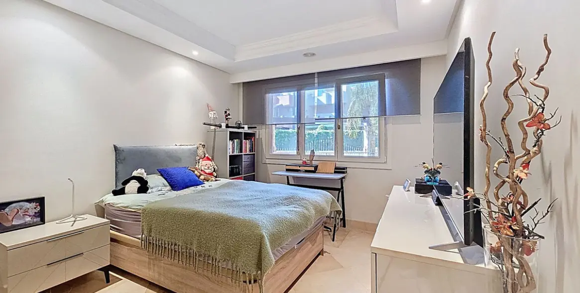 Продажа апартаментов на первом этаже в Estepona 17