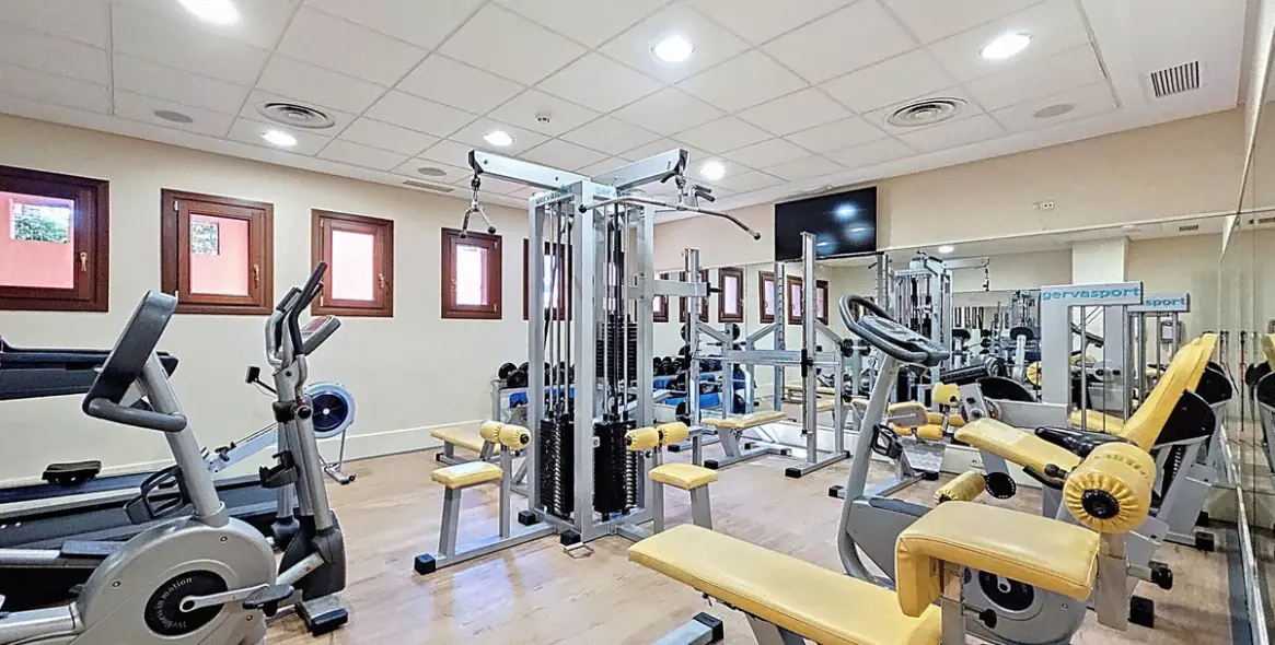 Продажа апартаментов на первом этаже в Estepona 40