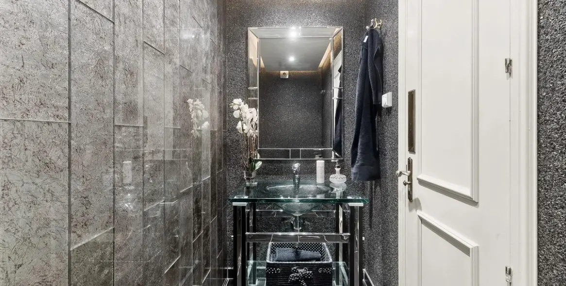 Sale of middle floor apartment in El Presidente 9