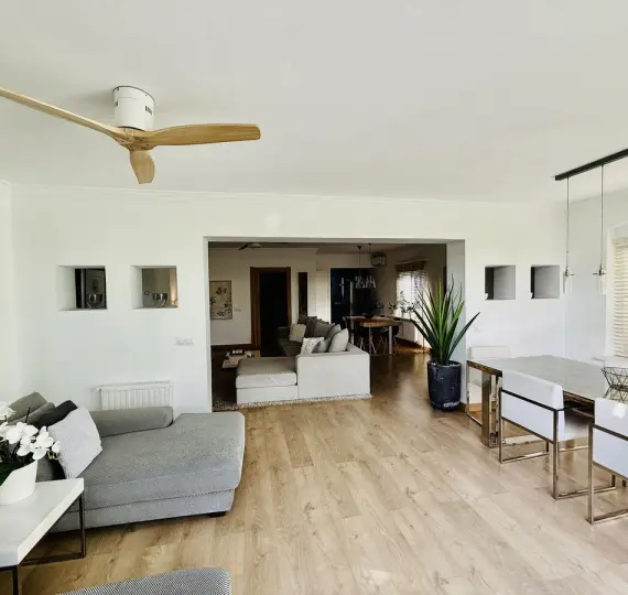 Sale of semi-detached house in Guadalmina Baja