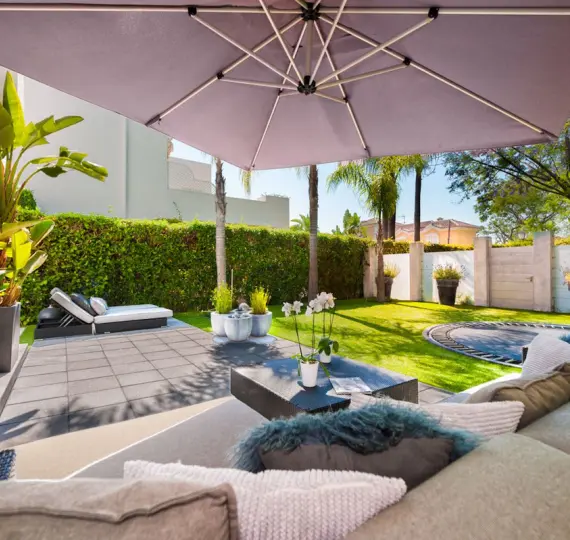 Sale of semi-detached house in Guadalmina Baja