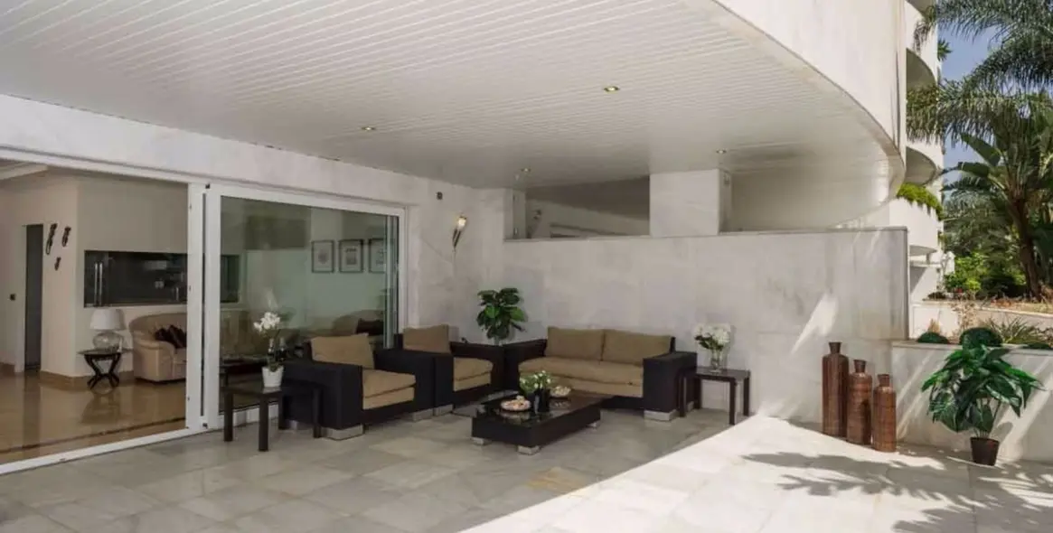 Продажа апартаментов на первом этаже в Puerto Banús 2