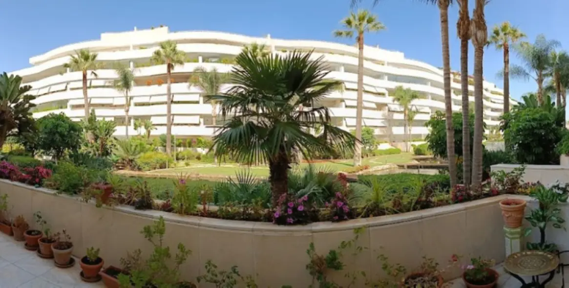 Продажа апартаментов на первом этаже в Puerto Banús 14