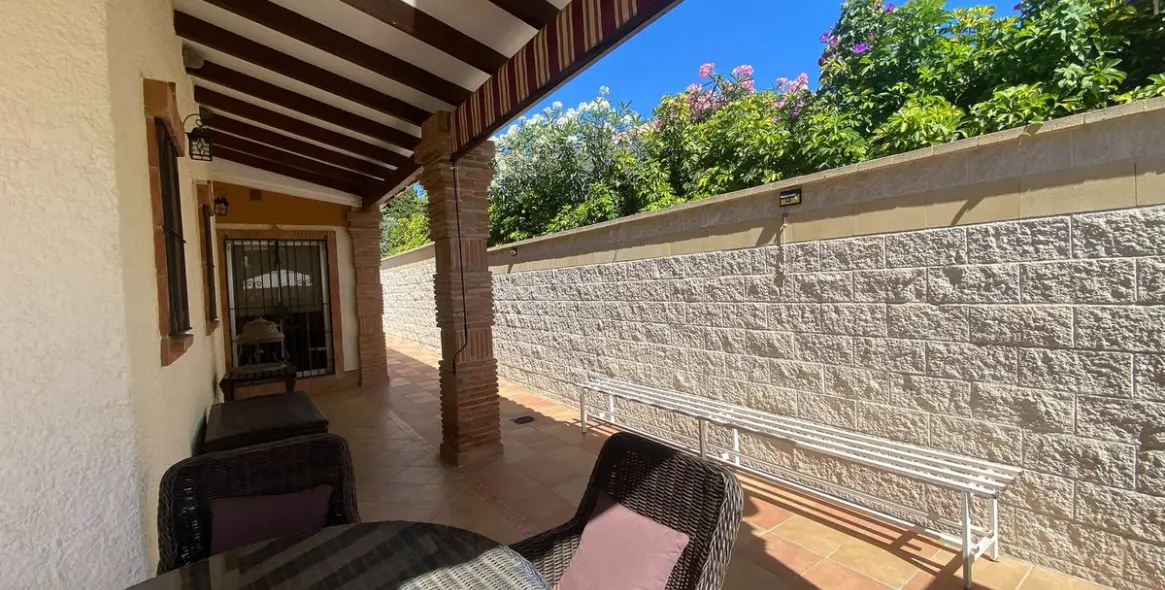 Sale of detached villa in Guadalmina Alta 16