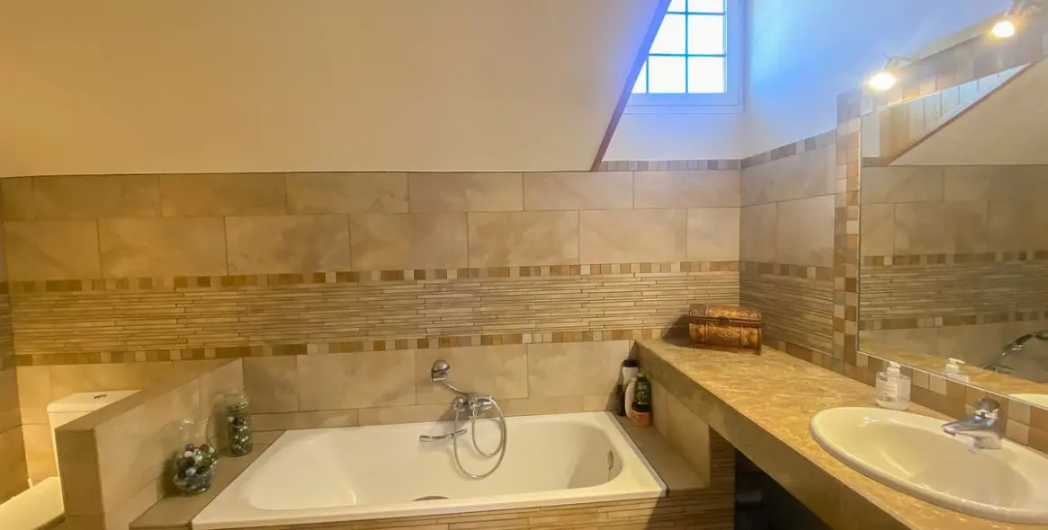 Venta de villa independiente en Guadalmina Alta 30