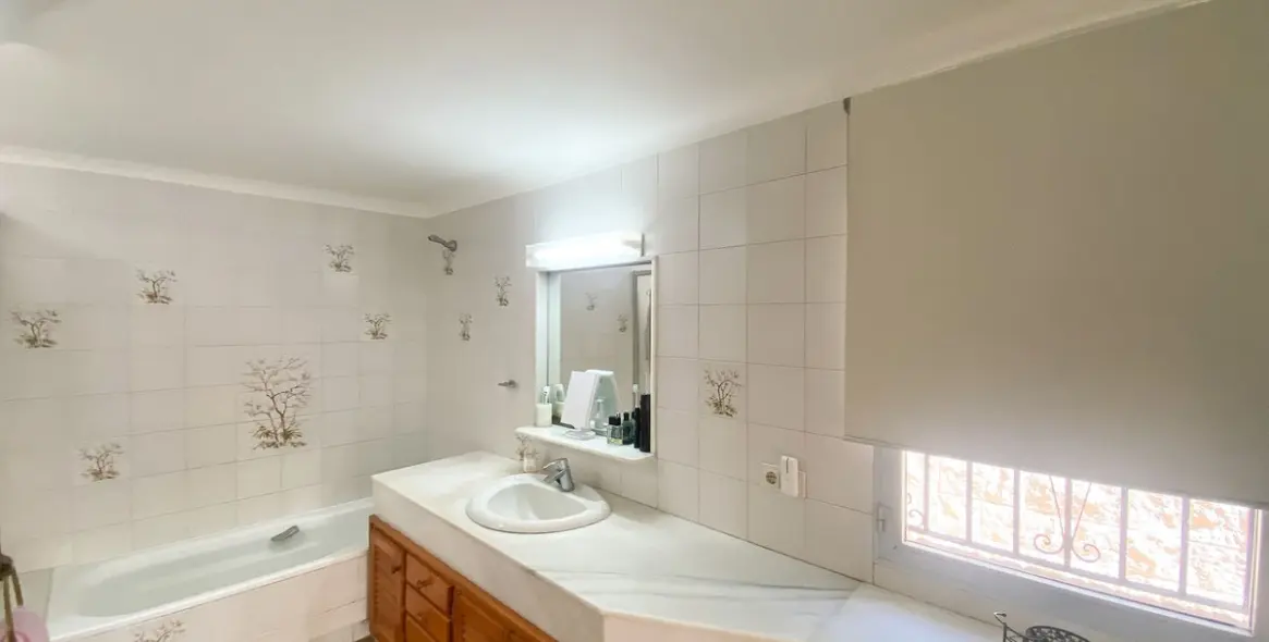 Venta de villa independiente en Guadalmina Alta 31