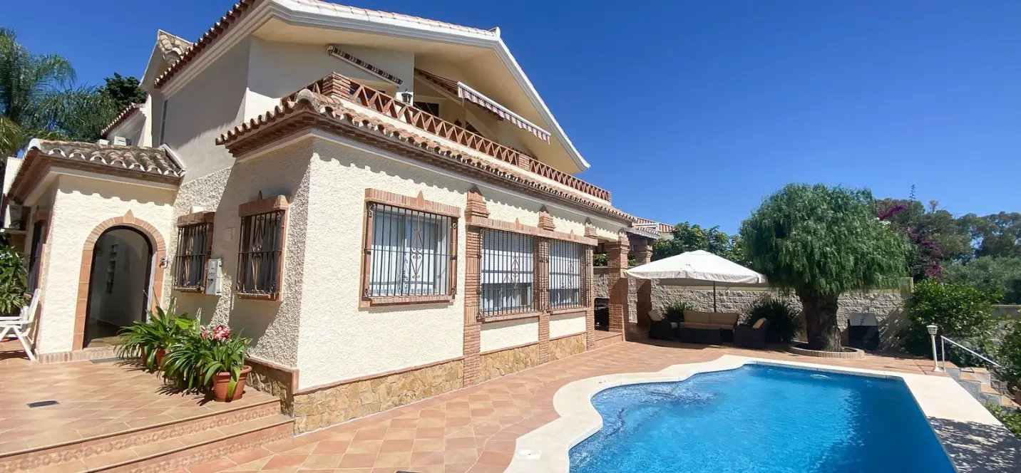 Venta de villa independiente en Guadalmina Alta 0