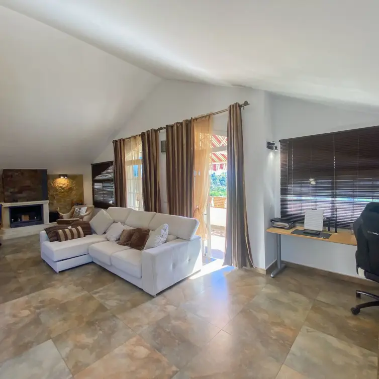 Venta de villa independiente en Guadalmina Alta