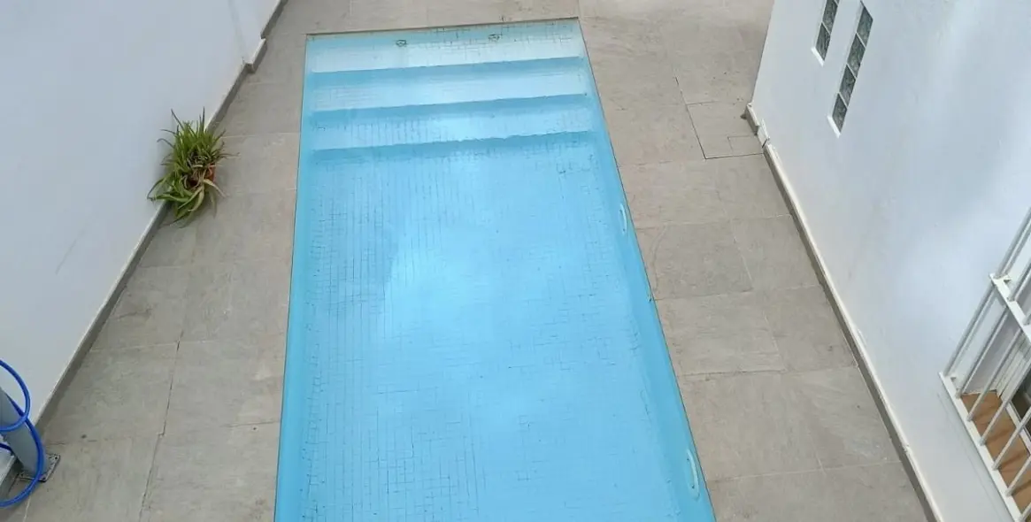 Продажа  отдельно стоящей виллы в San Pedro de Alcántara (район San Pedro de Alcántara) 1