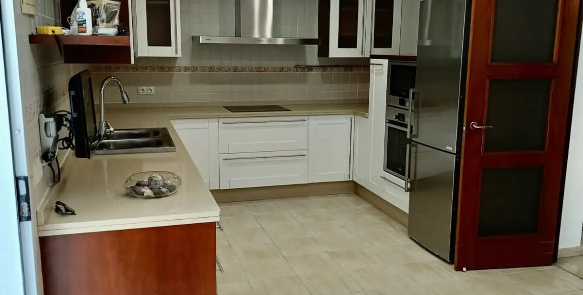 Продажа  отдельно стоящей виллы в San Pedro de Alcántara (район San Pedro de Alcántara) 4