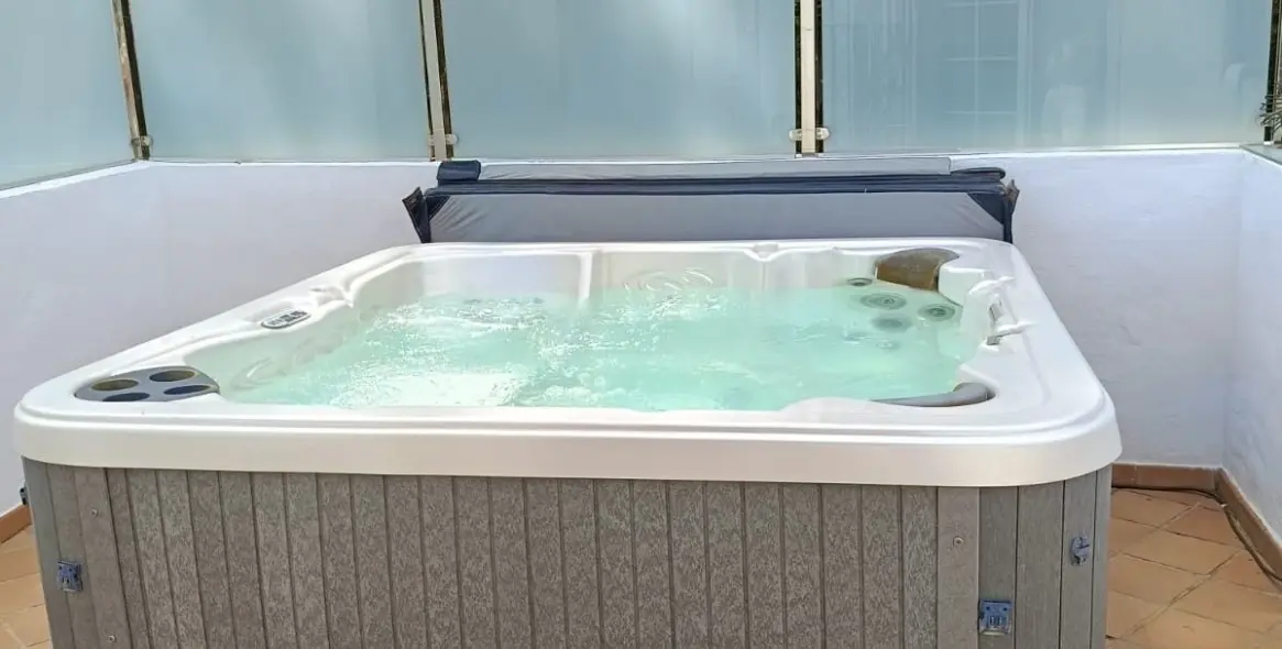 Продажа  отдельно стоящей виллы в San Pedro de Alcántara (район San Pedro de Alcántara) 7