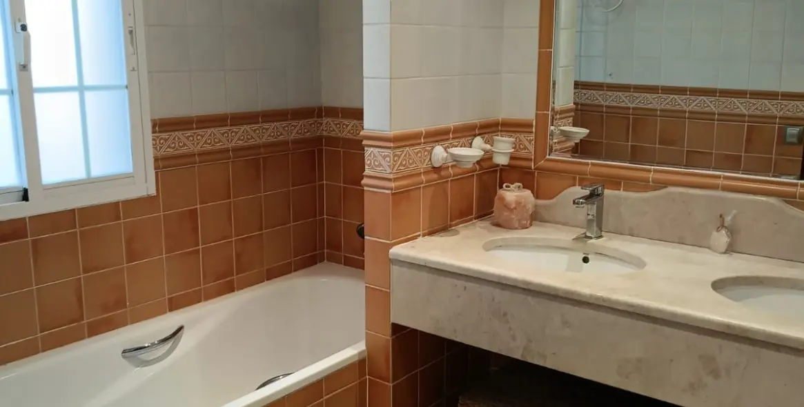 Продажа  отдельно стоящей виллы в San Pedro de Alcántara (район San Pedro de Alcántara) 10