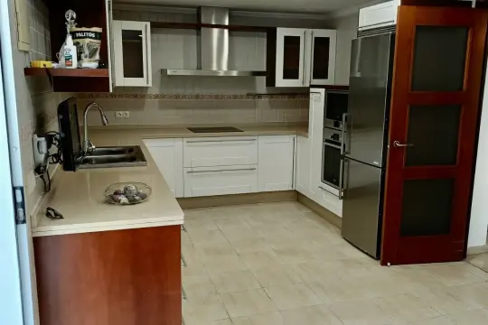 Image 4 thumb