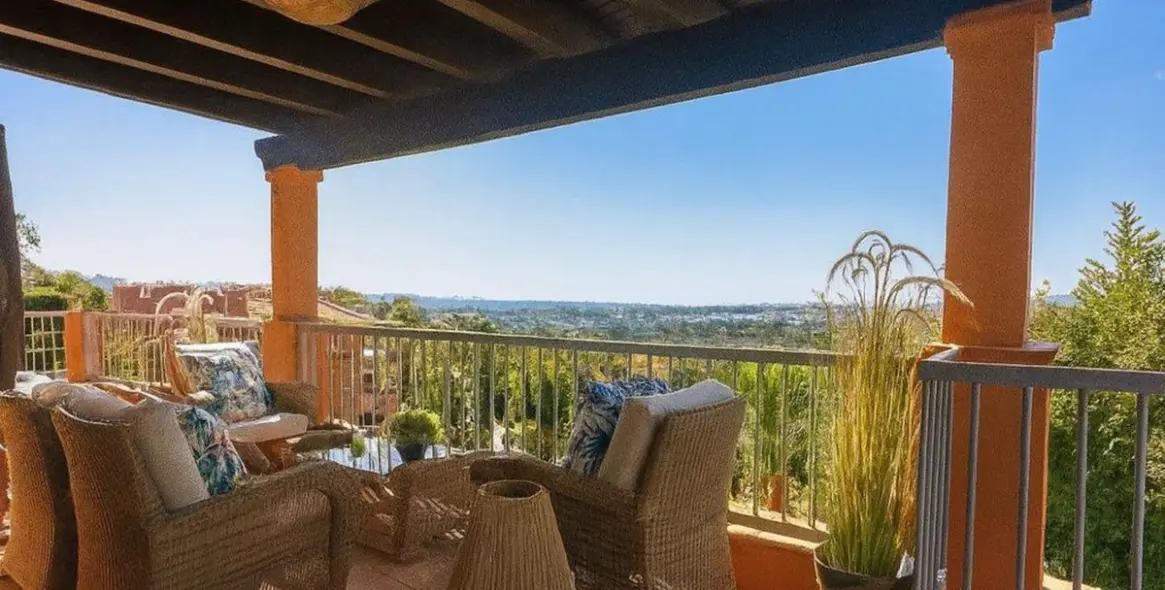 Sale of penthouse in Los Flamingos 2