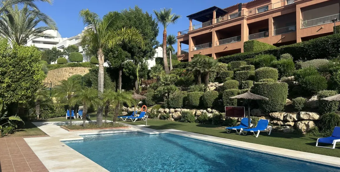 Sale of penthouse in Los Flamingos 32