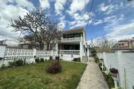 Image 4 thumb