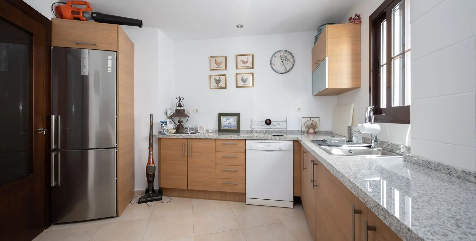 Venta de ático en Altos de los Monteros 18