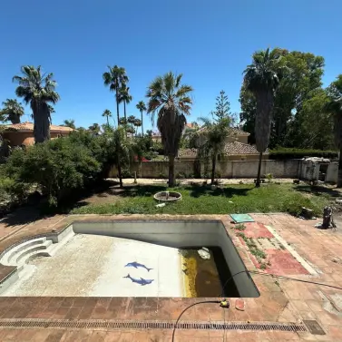 Venta de villa independiente en Nueva Andalucía