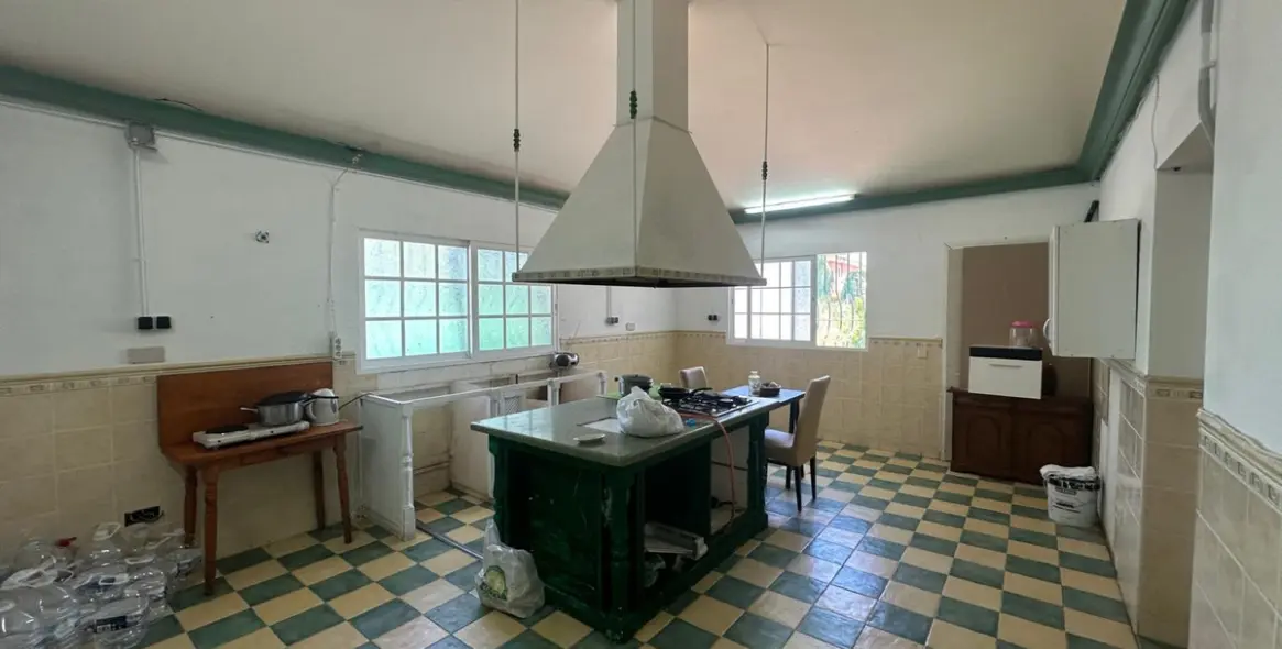 Sale of detached villa in Nueva Andalucía 5