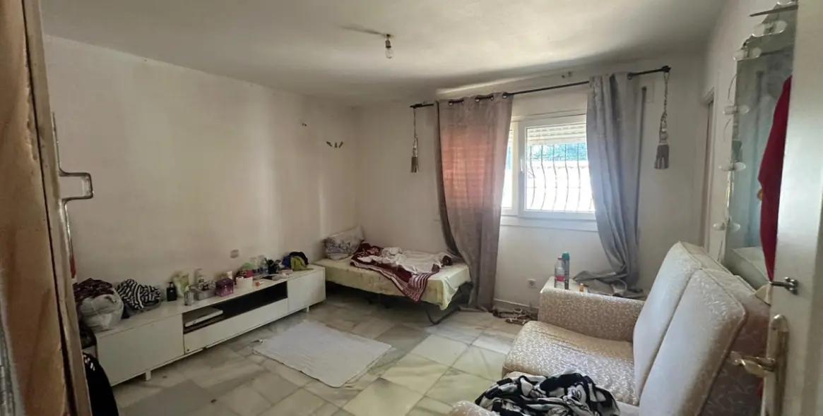 Sale of detached villa in Nueva Andalucía 9