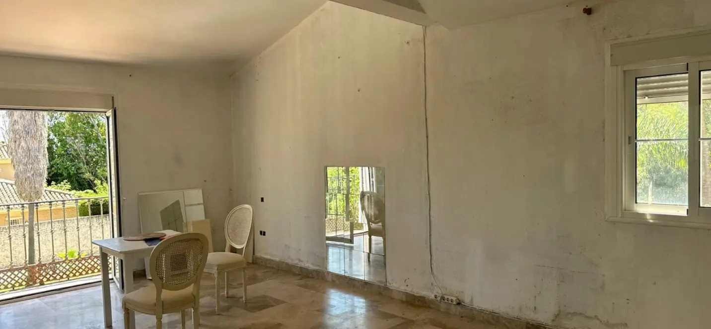 Sale of detached villa in Nueva Andalucía 3