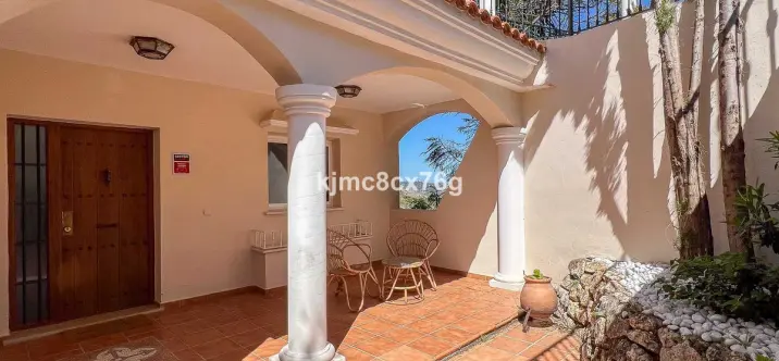 Venta de villa independiente en Riviera del Sol 3