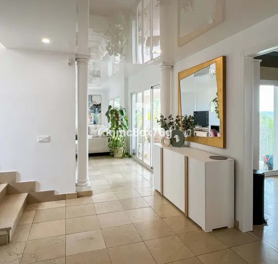 Venta de villa independiente en Riviera del Sol