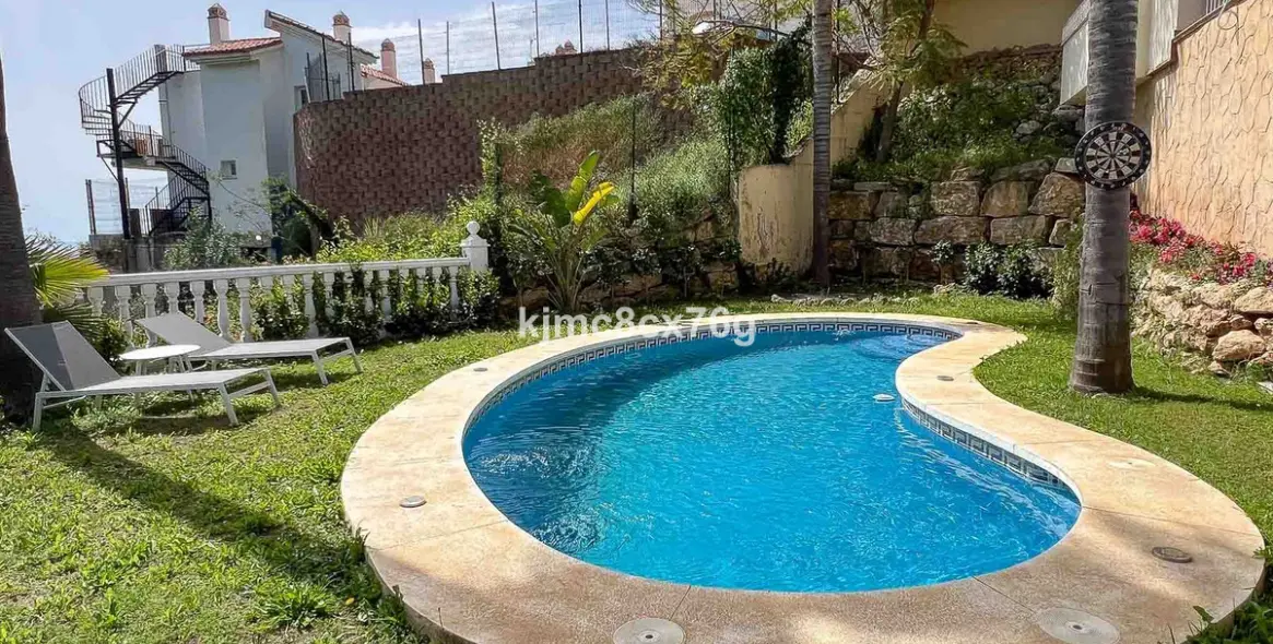 Sale of detached villa in Riviera del Sol 24