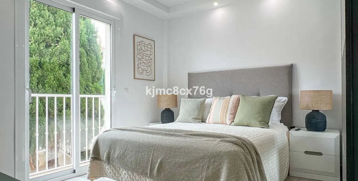 Sale of detached villa in Riviera del Sol 26