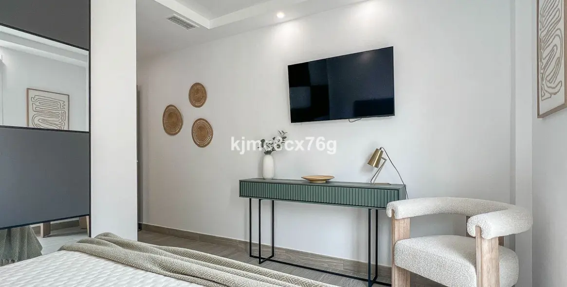 Sale of detached villa in Riviera del Sol 27